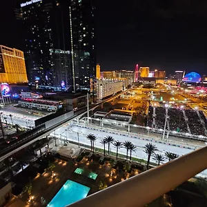 Strip & Sphere View - Separate Living - 2 Full Bath - Full Kitchen - Balcony - 900 Sqft - Mgm Signature Las Vegas